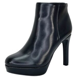 🔻BCBGeneration Jeanne Ankle Booties in Black|size 9M. NIB